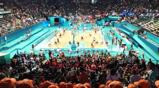   Mardi 3 septembre : les élèves de CM1-CM2 de l'école Louis Pergaud à Arc-lès-Gray ont assisté à une épreuve de basket fauteuil à l'Arena Bercy.